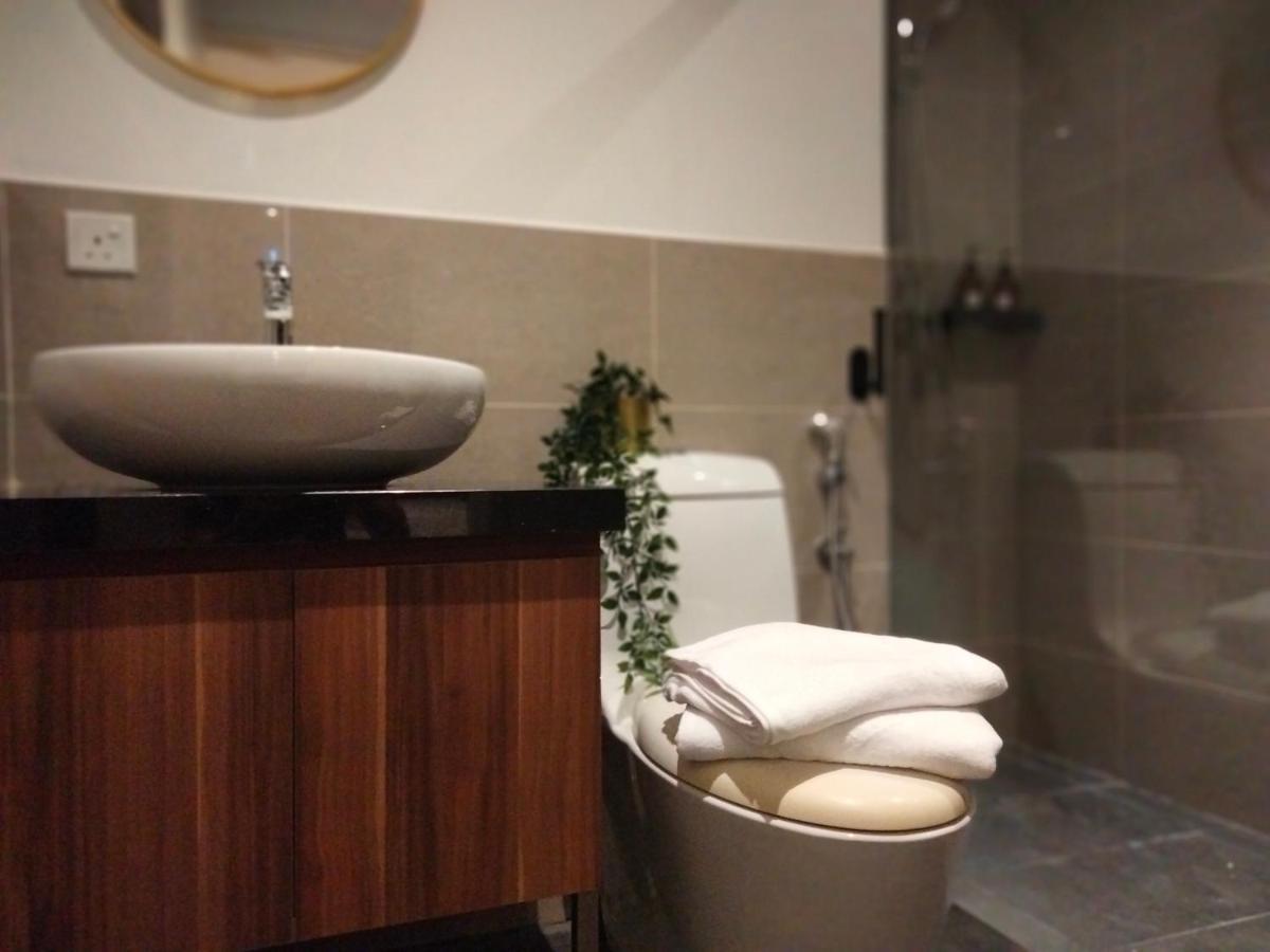 Bangsar Trade Center 4pax I Homebrickz Apartment Kuala Lumpur