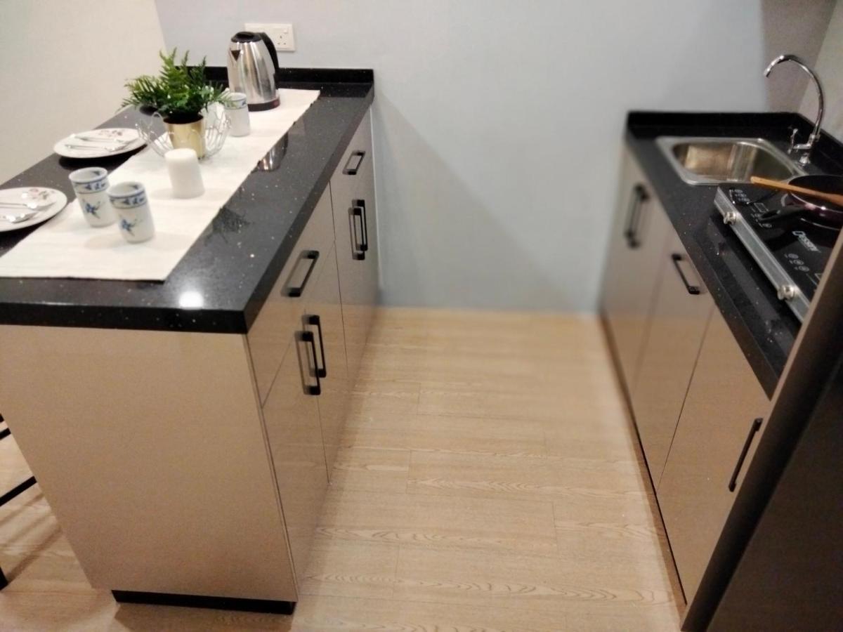 Apartment Bangsar Trade Center 4pax I Homebrickz