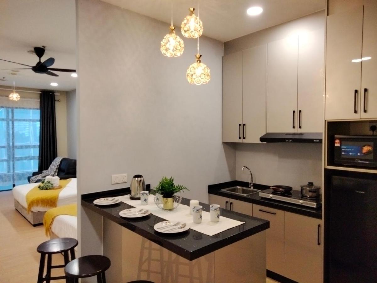 Apartment Bangsar Trade Center 4pax I Homebrickz