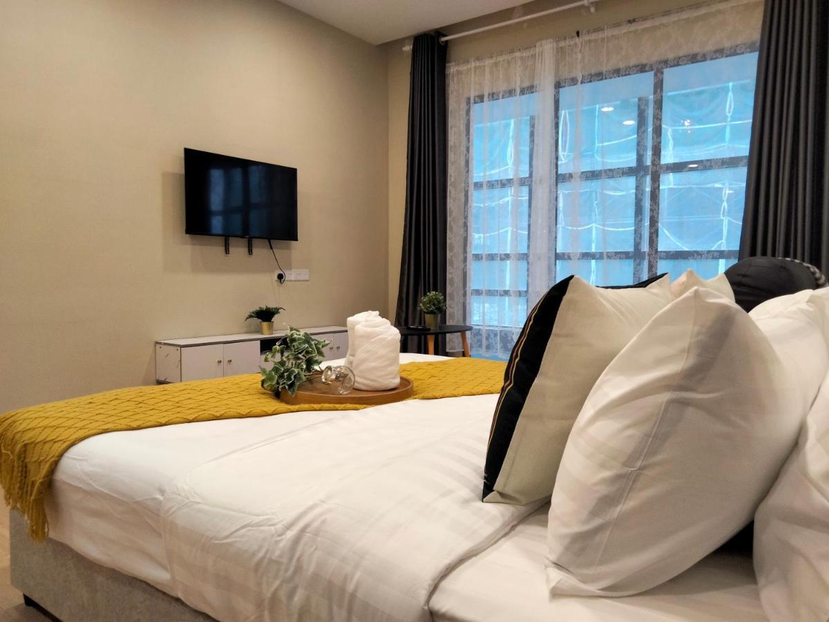 Apartment Bangsar Trade Center 4pax I Homebrickz *